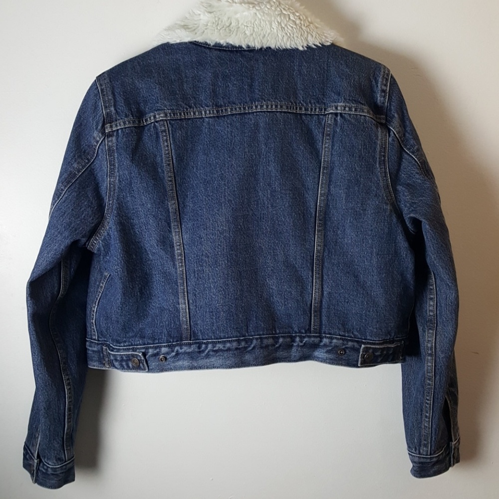 Levi's Denim Red Tab Trucker Jacket - Picture 5 of 5